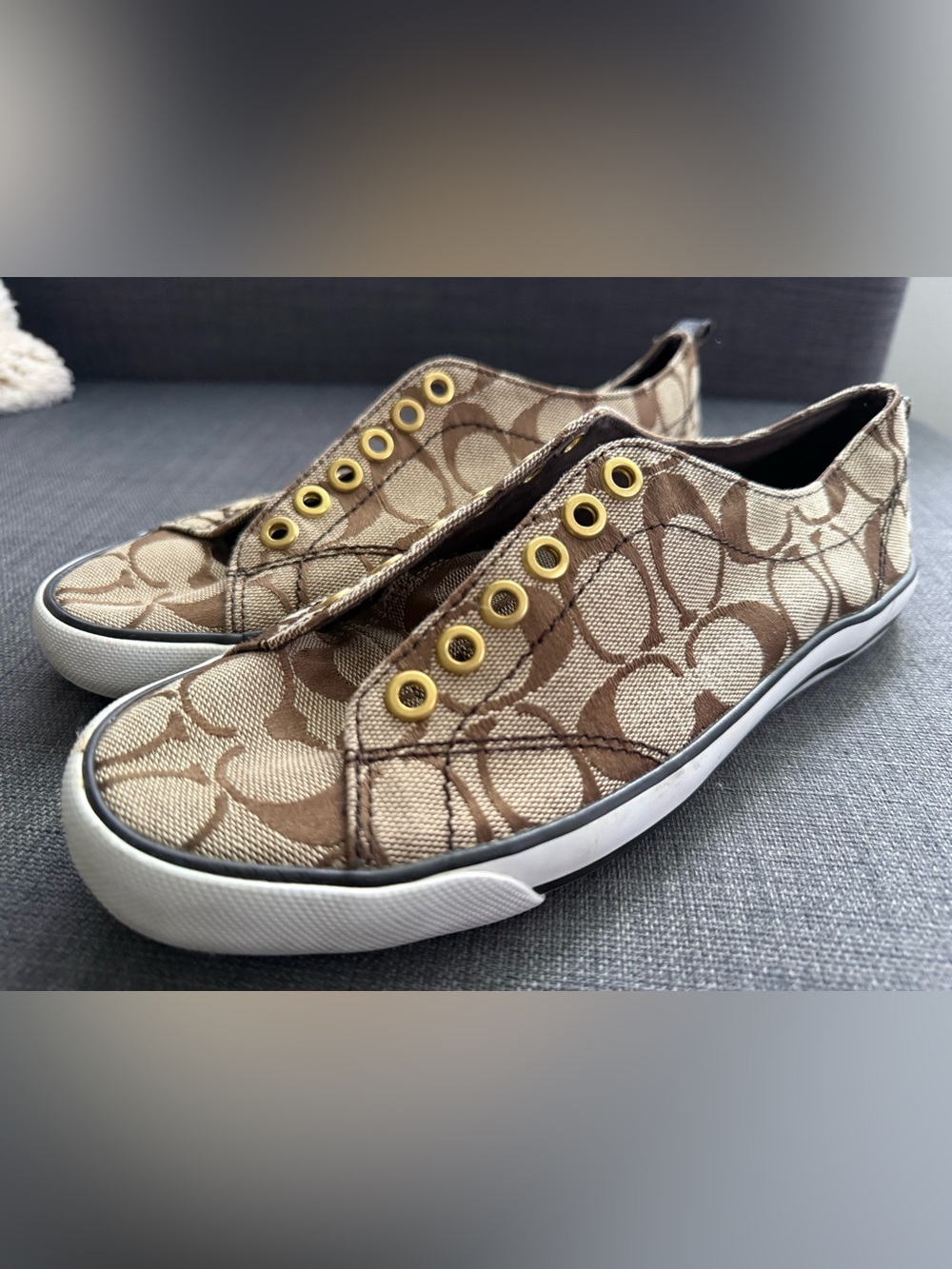 Like New — Coach - Signature Monogram Canvas Sneakers (Khaki & Brown) - Size 7